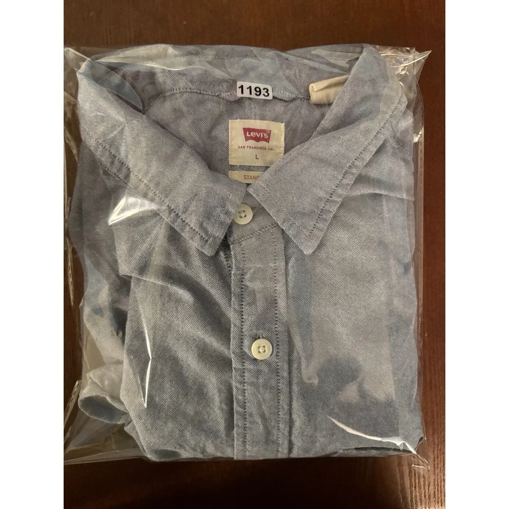 Levi's Classic 1 Pocket Chambray Shirt Men's Size Large Blue Long Sleeve Button